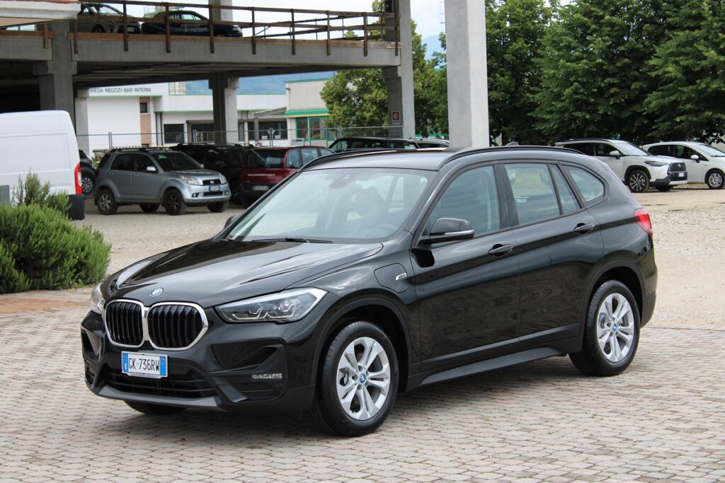 BMW X1 xDrive25e Business Advantage Automatica