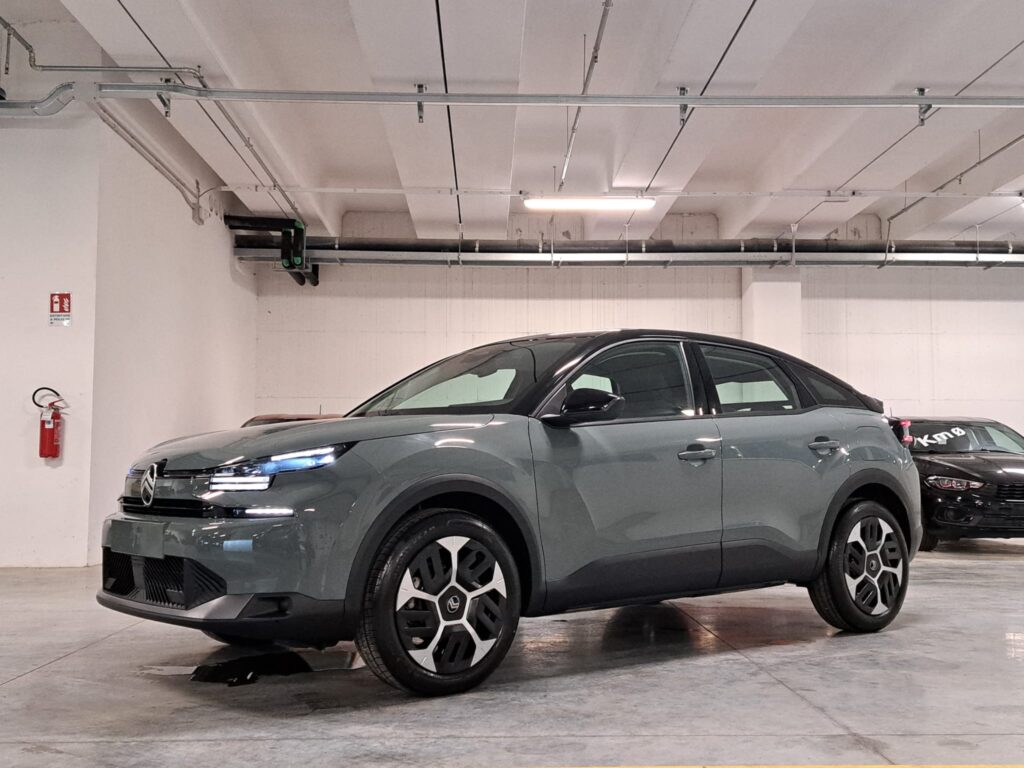 Citroen C4 1200 PureTech 130CV Plus EAT8 MY’25 (GZ108WH)