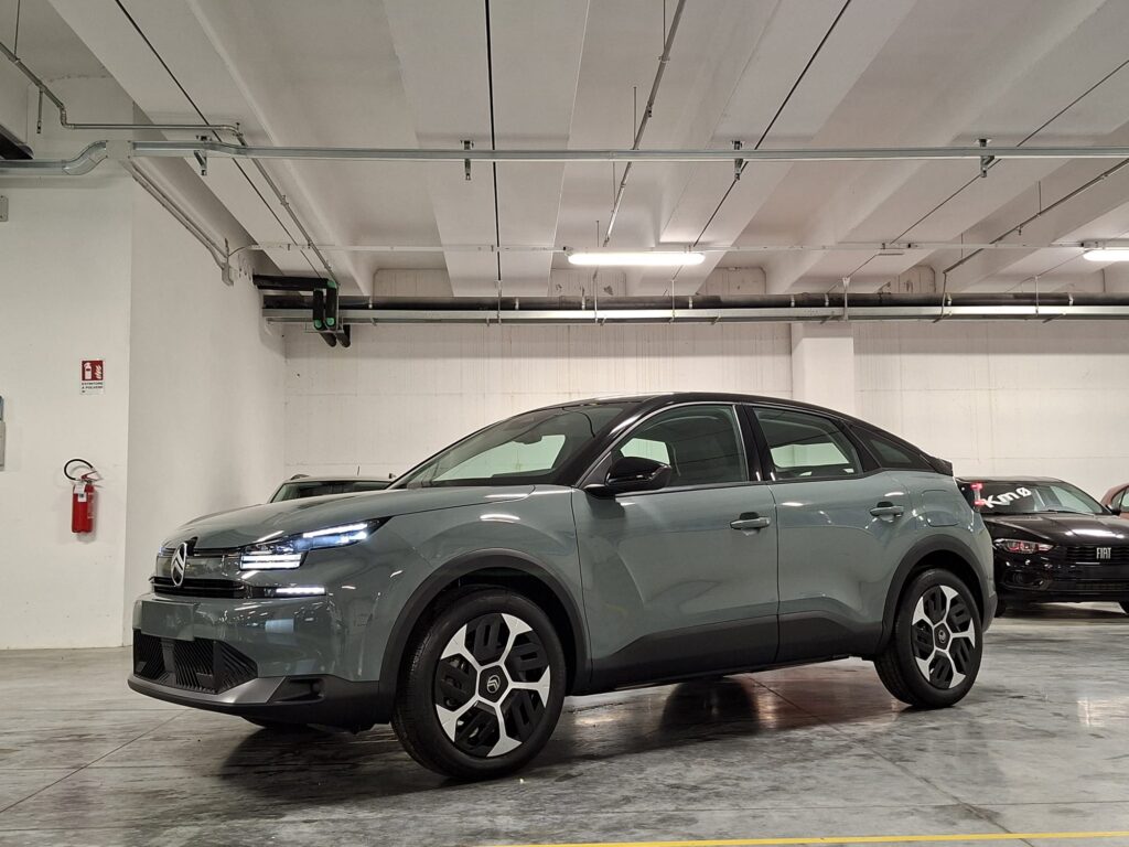 Citroen C4 1200 PureTech 130CV Plus EAT8 MY’25 (GZ116WH)